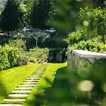 Bluvari' Charming House Villa