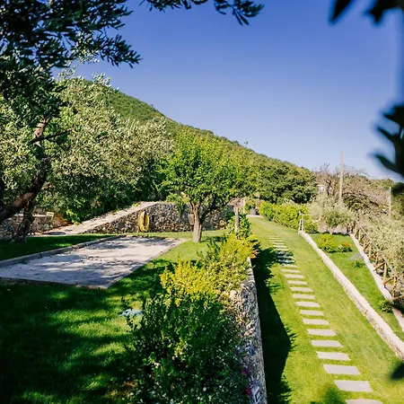 Bluvari' Charming House Vila *