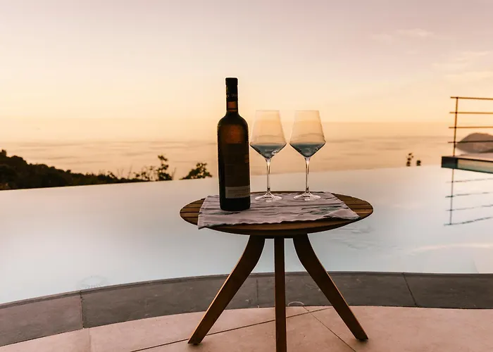 Vila Bluvari' Charming House *