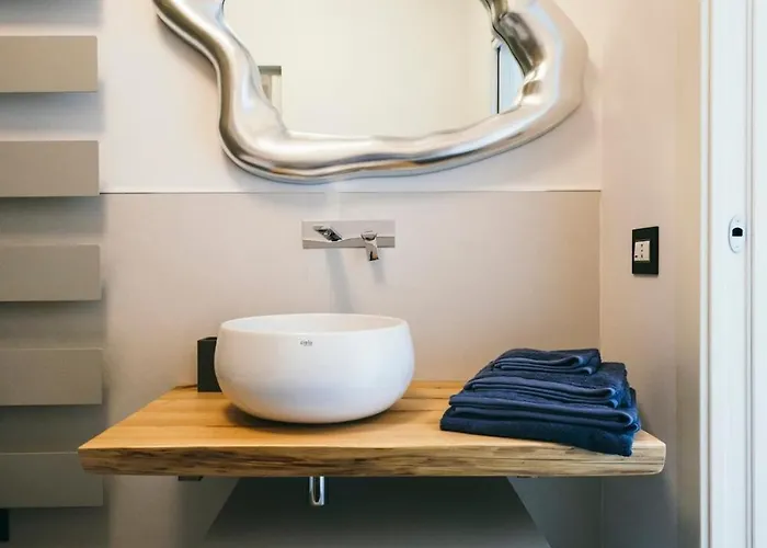 Vila Bluvari' Charming House Alassio