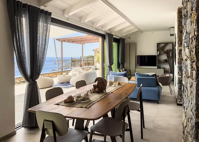 Bluvari' Charming House *