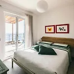 Bluvari' Charming House Вилла Алассио
