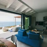 Bluvari' Charming House Алассио
