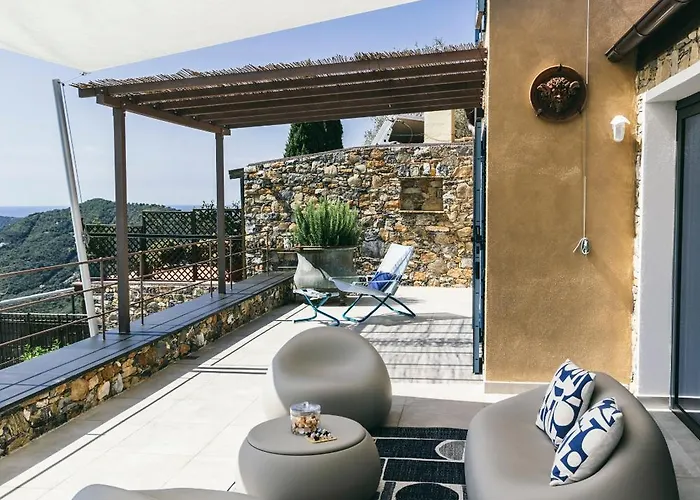 Bluvari' Charming House *